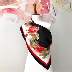 Italian Floral Scarf 🌹